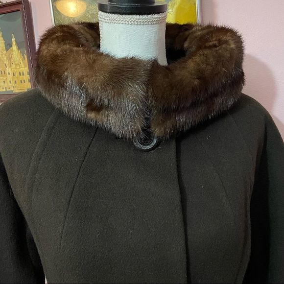 Vintage Bonwitt Teller Junior Forecast Wool Coat with Mink Fur Trim - Picture 4 of 16